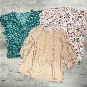 Misc tops Floral and Solid Women's Tops Set sz medium NO TAGS